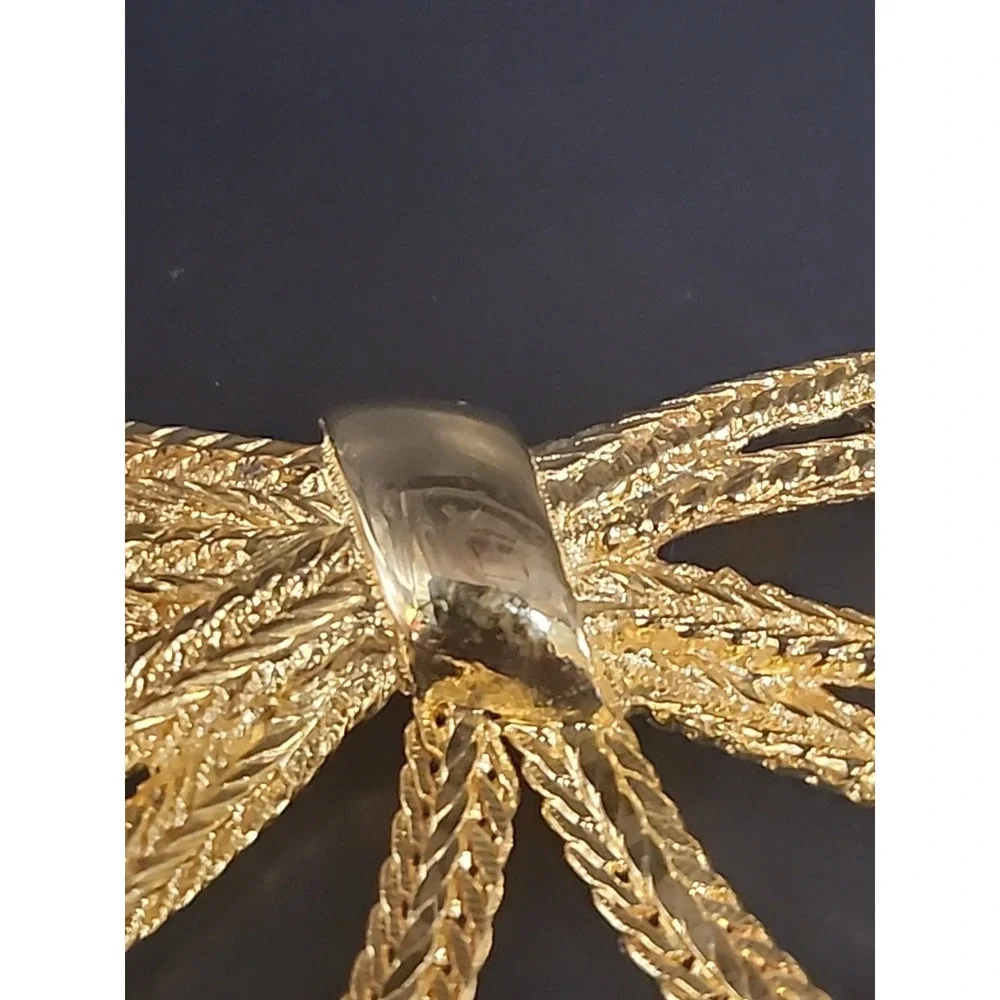 Vintage Goldtoned Snake Chain Bow Brooch Pin 3
